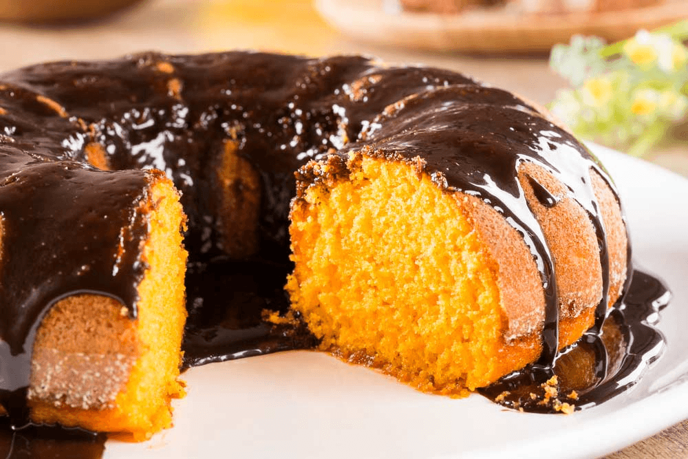 PASTEL DE ZANAHORIA CON COBERTURA CREMOSA